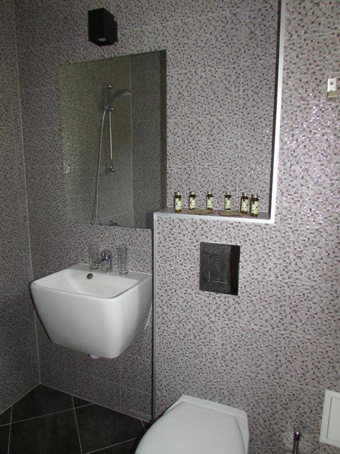 Trigrad Hotel Bagian luar foto