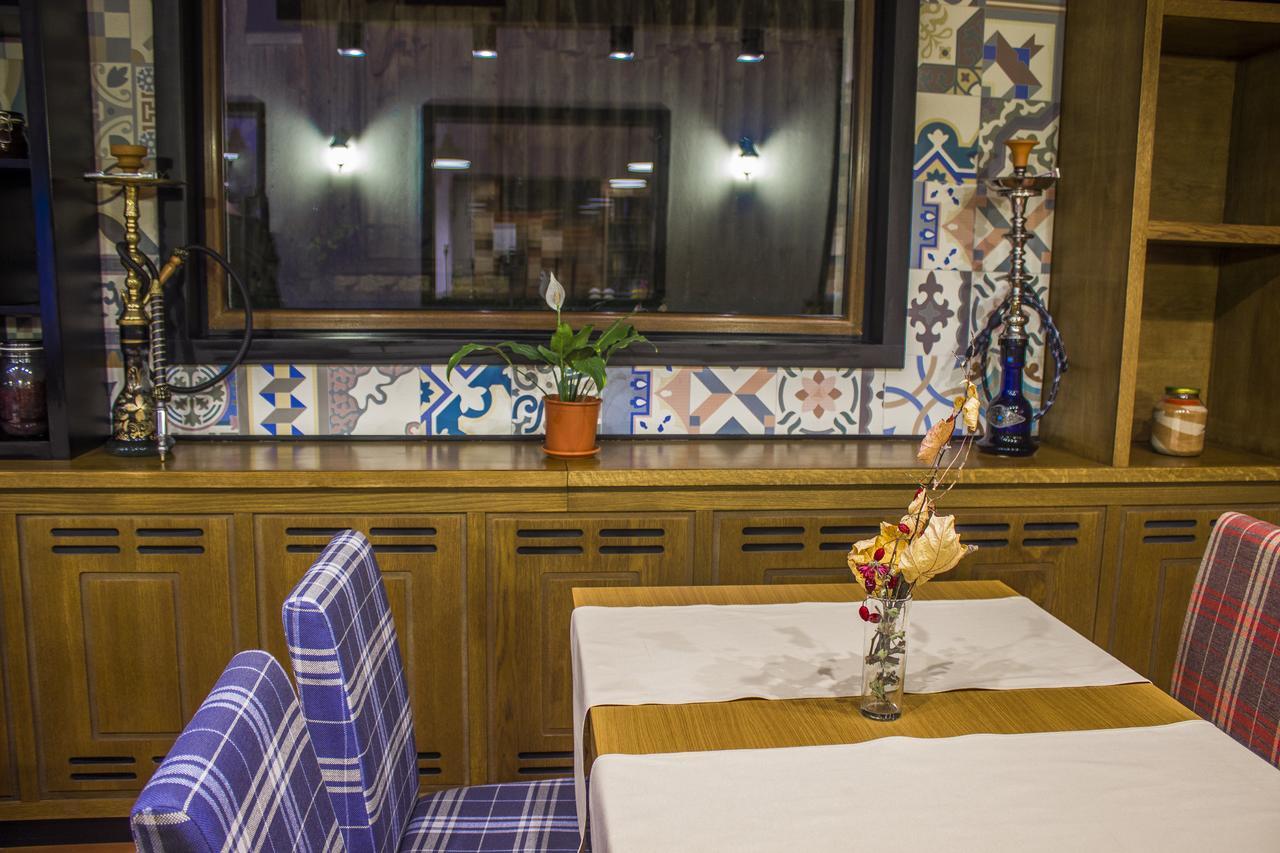 Trigrad Hotel Bagian luar foto